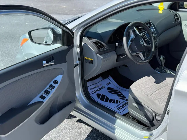 2014 Hyundai Accent GLS - Photo 26