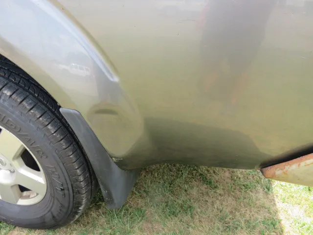 2008 Nissan Frontier SE King Cab photo 19