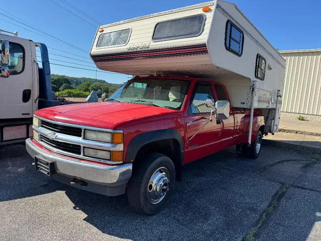 1998 Chevrolet K3500 CHEYENNE XC LWB DRW's photo