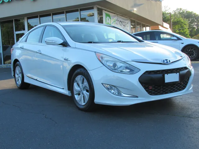 2015 Hyundai Sonata -'s photo