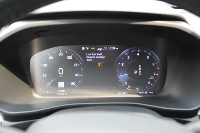 2021 Volvo XC40 Momentum photo 15