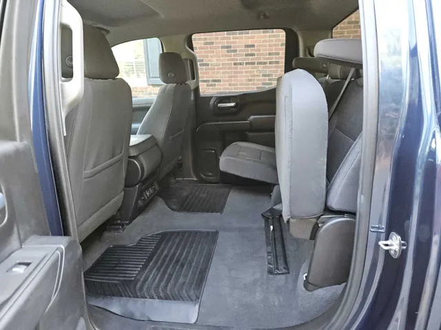 2021 Chevrolet Silverado 1500 LT photo 23