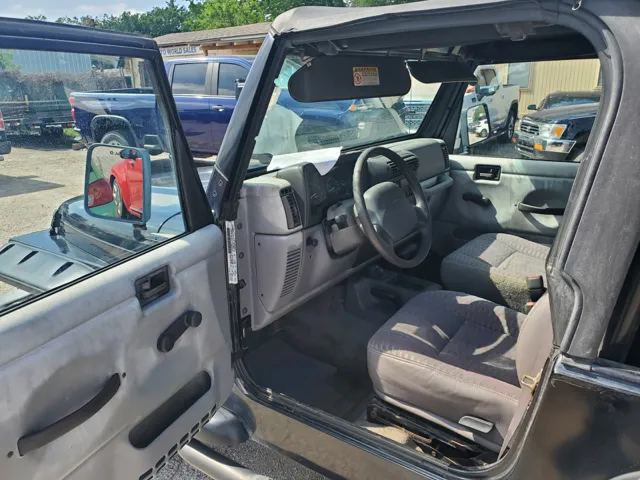 2018 Subaru Forester Premium photo 8
