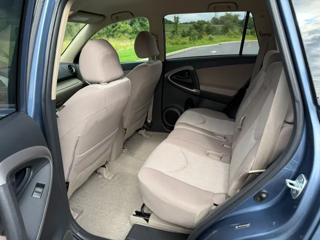 2006 Toyota RAV4 Base - Photo 13