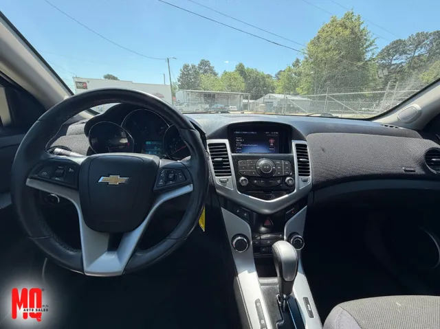 2013 Chevrolet Cruze 1LT - Photo 10