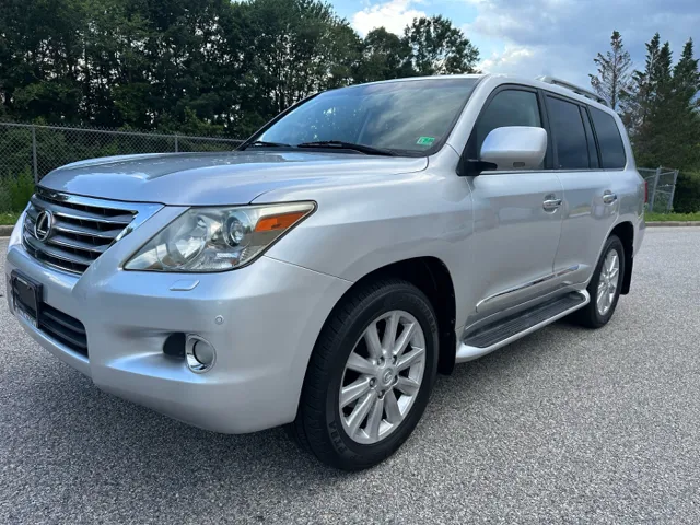 2009 Lexus LX 570's photo