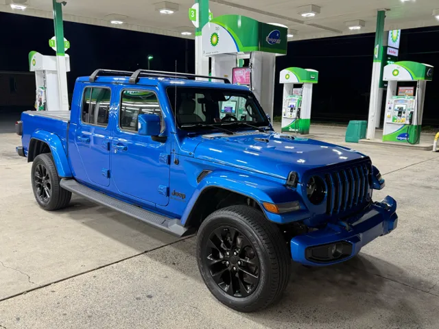 2022 Jeep Gladiator High Altitude's photo