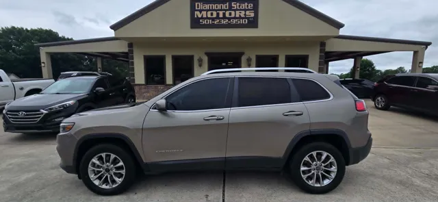 2019 Jeep Cherokee Latitude Plus 4X4's photo