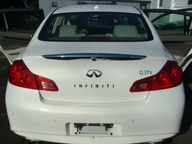 2011 INFINITI G's photo