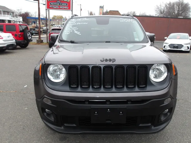 2016 Jeep Renegade Latitude North Edition photo 3
