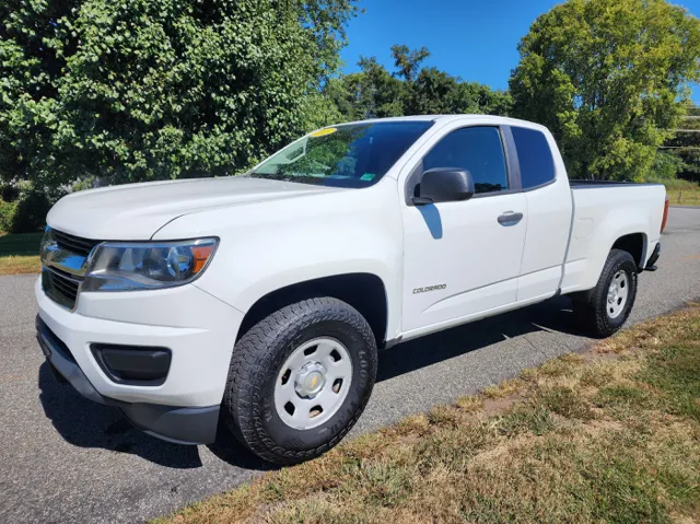2015 Chevrolet Colorado Base photo 2
