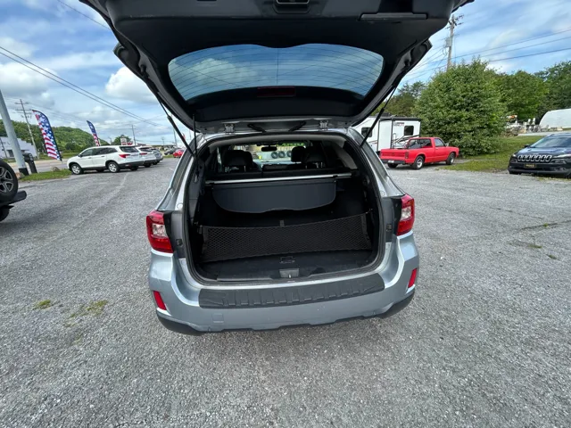 2016 Subaru Outback Limited - Photo 8