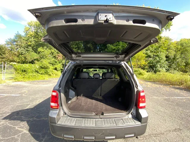 2009 Ford Escape XLT photo 28