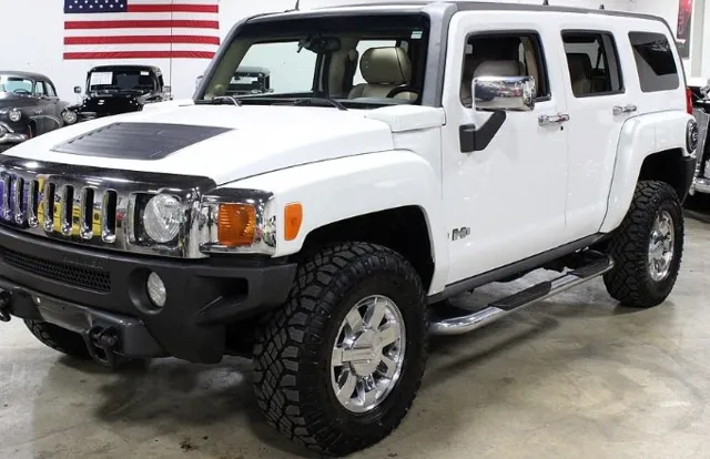 2006 Hummer H3 Base's photo