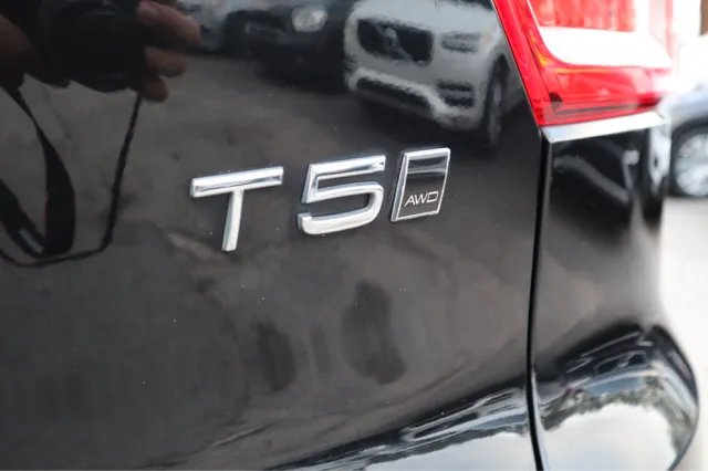 2020 Volvo XC40 Momentum - Photo 10