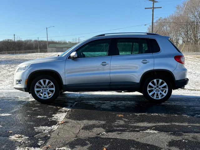 2010 Volkswagen Tiguan SEL - Photo 11