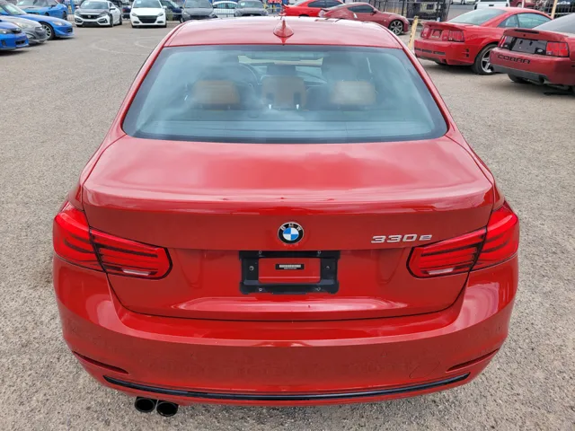 2016 BMW 3 Series 330e - Photo 7