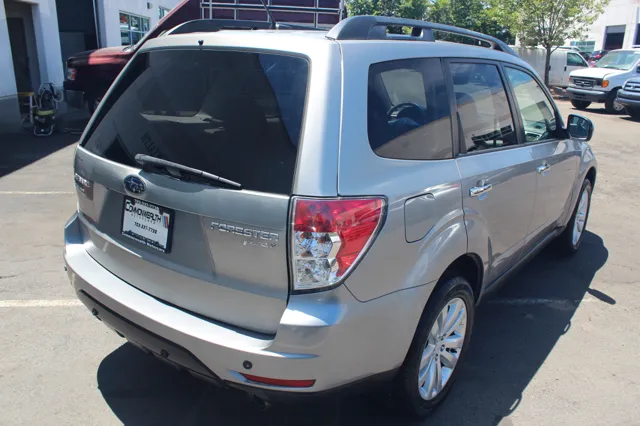 2011 Subaru Forester X Limited - Photo 7
