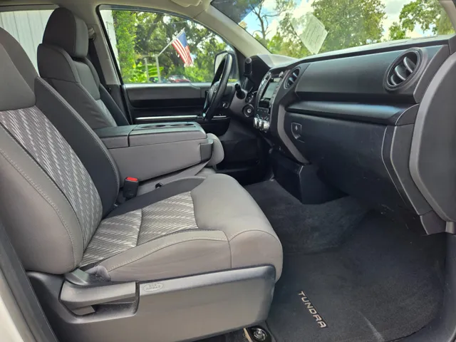 2018 Toyota Tundra SR5 photo 21