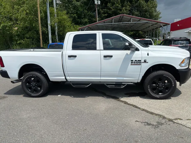2017 Ram 2500 Tradesman photo 5