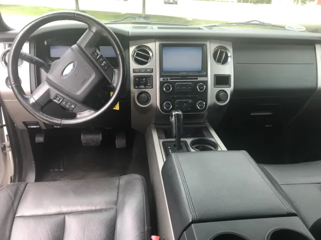 2015 Ford Expedition XLT - Photo 9