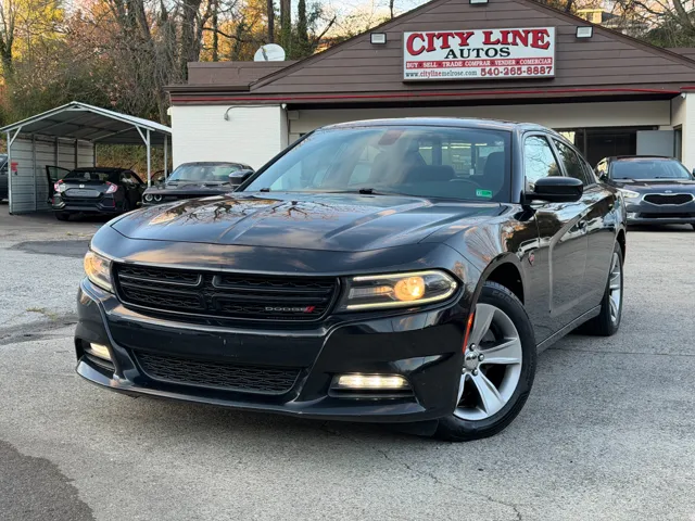 2018 Dodge Charger SXT's photo