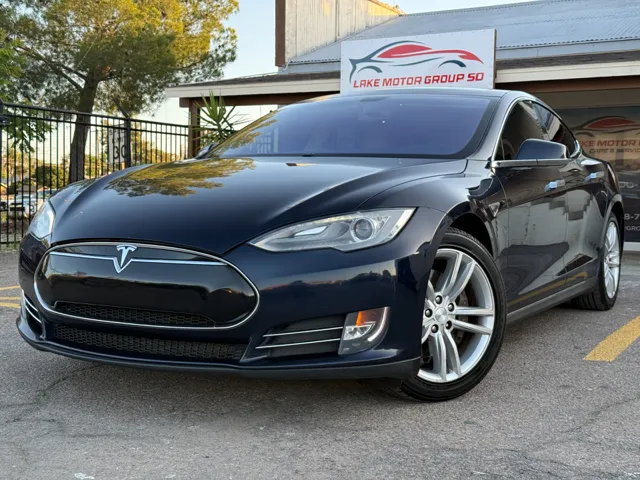 2014 Tesla Model S's photo