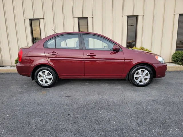 2010 Hyundai Accent GLS
