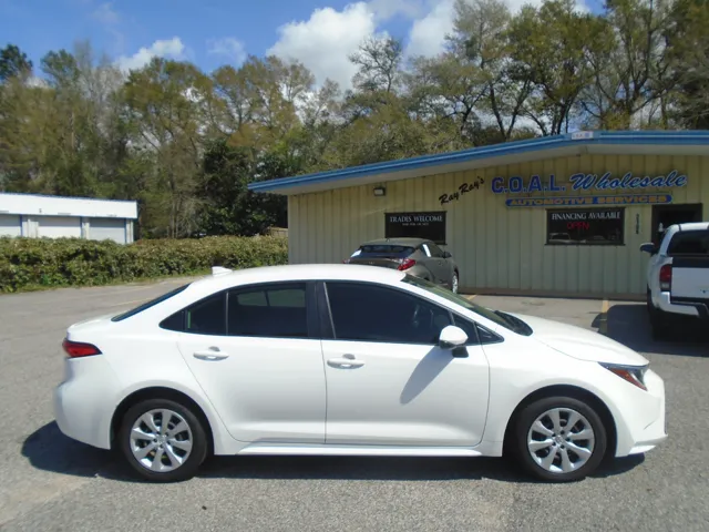 2021 Toyota Corolla LE - Photo 16