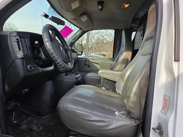 2013 Chevrolet Express Cargo Work Van - Photo 11