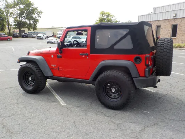 2018 Jeep Wrangler Willys photo 2