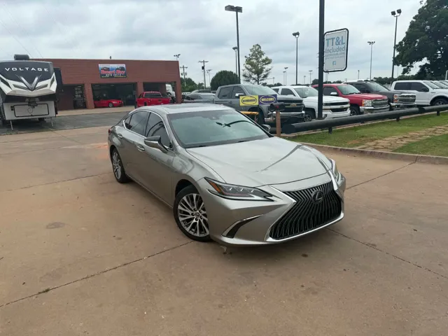 2019 Lexus ES 350 350 Luxury's photo
