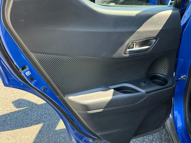 2021 Toyota C-HR XLE - Photo 14