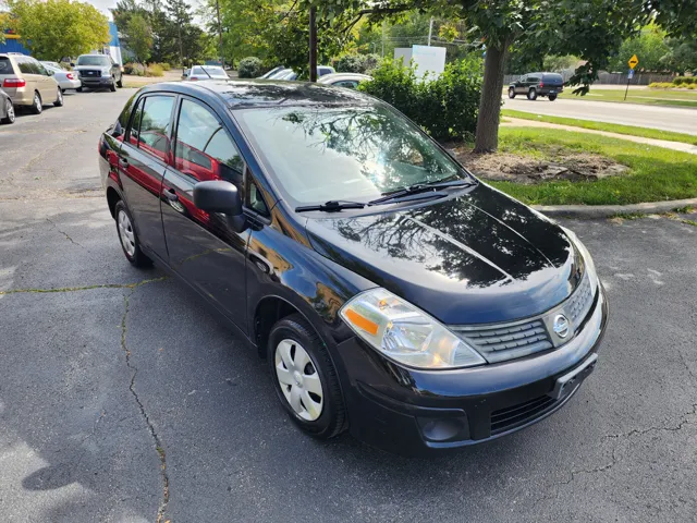 2011 Nissan Versa Base photo 7