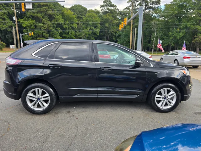 2015 Ford Edge SEL photo 4