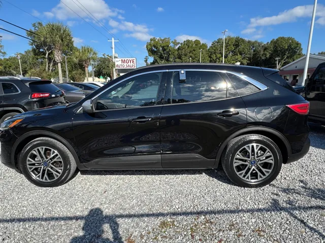 2020 Ford Escape SEL's photo