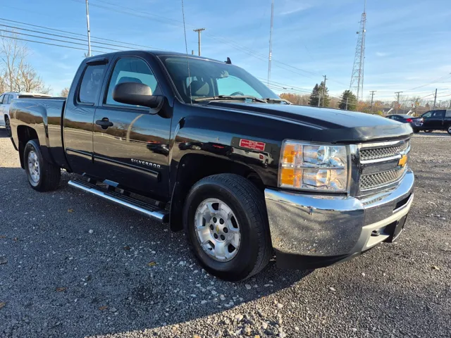 2012 Chevrolet Silverado 1500 LT photo 3