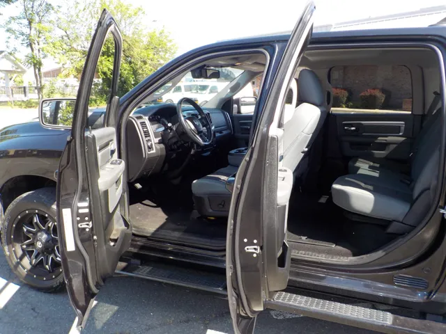 2019 RAM Ram 1500 Classic SLT - Photo 14