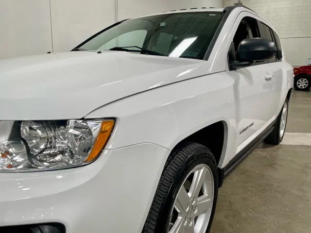 2011 Jeep Compass Limited photo 5