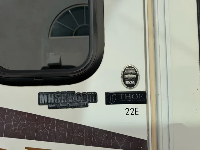 2012 Ford Econoline - Photo 9