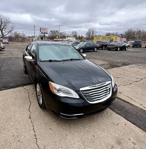 2011 Chrysler 200 Limited
