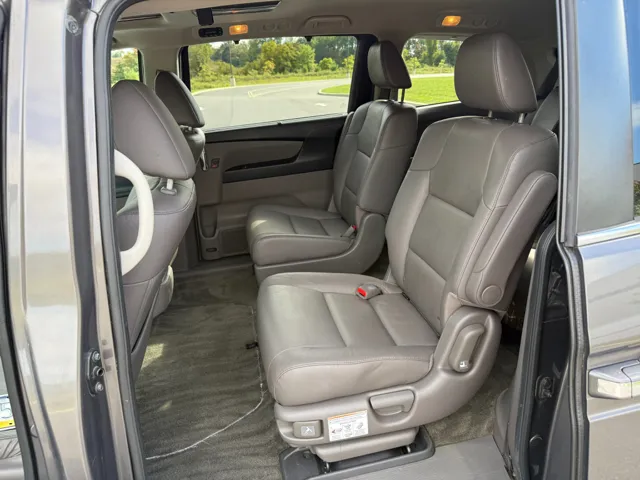 2015 Honda Odyssey EX-L photo 13