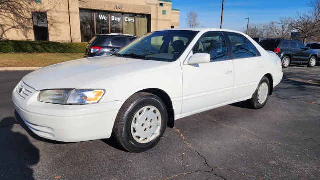 1998 Toyota Camry CE's photo