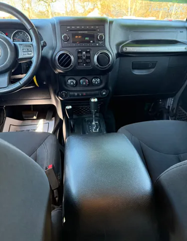 2018 Jeep Wrangler JK Unlimited Sport S - Photo 10