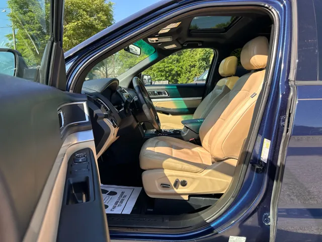 2016 Ford Explorer XLT - Photo 23