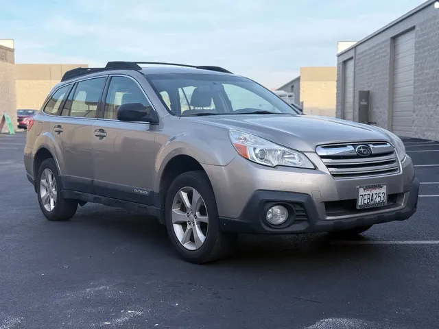 2014 Subaru Outback Base's photo
