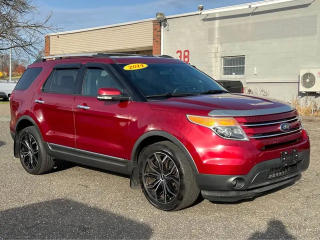 2014 Ford Explorer Limited's photo