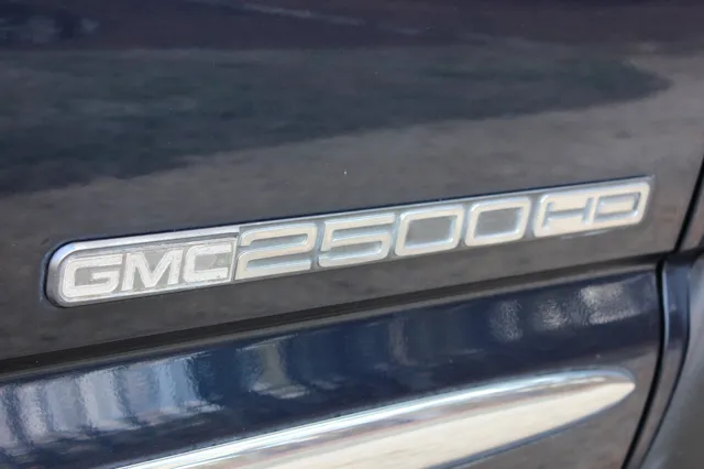 2005 GMC Sierra 2500HD - Photo 48