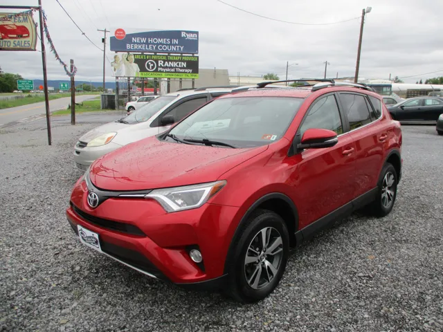 2016 Toyota RAV4 XLE's photo