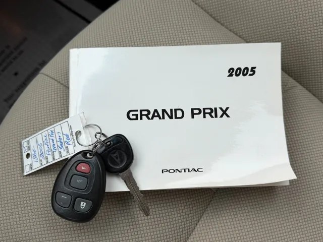 2005 Pontiac Grand Prix - Photo 23